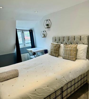 Lovely City Centre Room