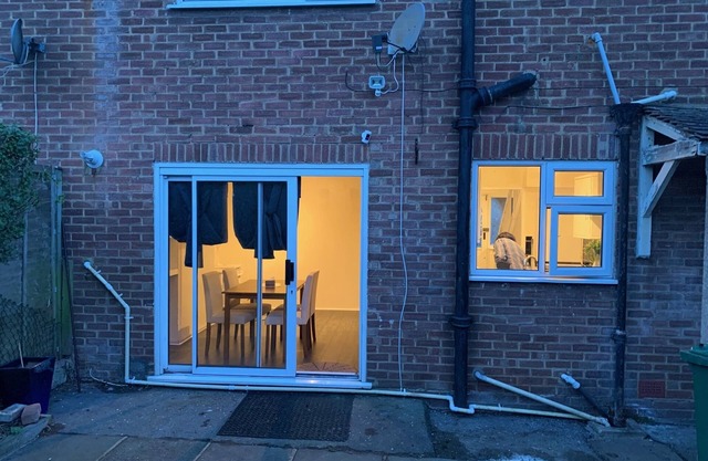 Lovely Contractor/family House London