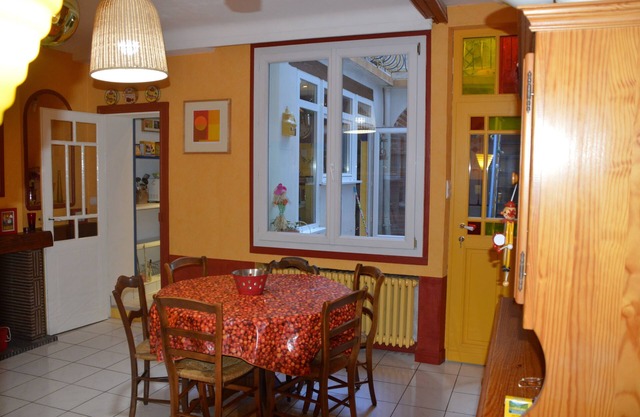 Lovely Duplex Inner Court and Semi-Covered Terrace