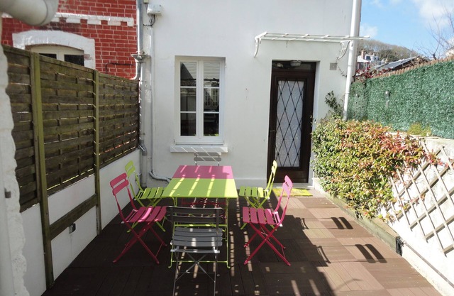 Lovely fisherman's house in the heart of the city
