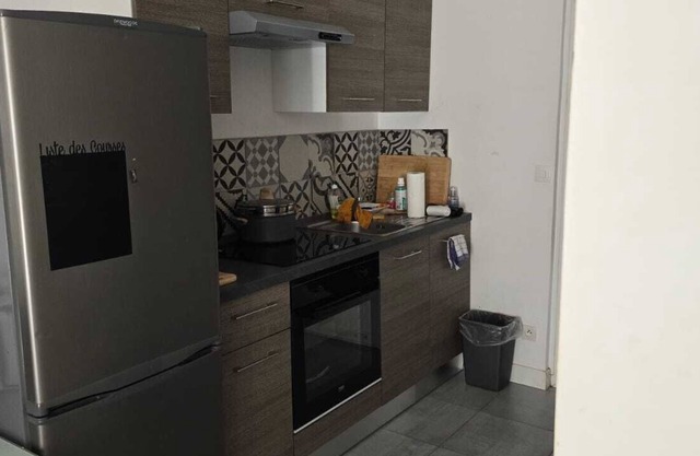 Lovely, fully-equipped apartment, 10-minute walk from the station