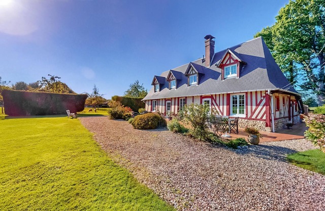 Lovely home in Foulbec with WiFi