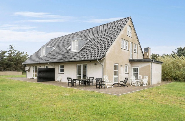 Lovely home in Harboøre with WiFi