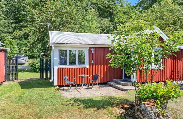 Lovely home in Sölvesborg with kitchen