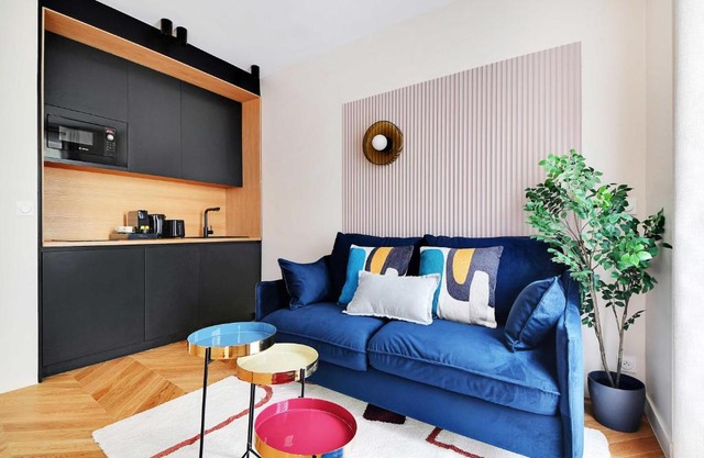 Lovely Parisian Apartment Near the Eiffel Tower