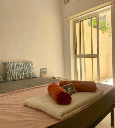Lovely room, in shared house perfect location