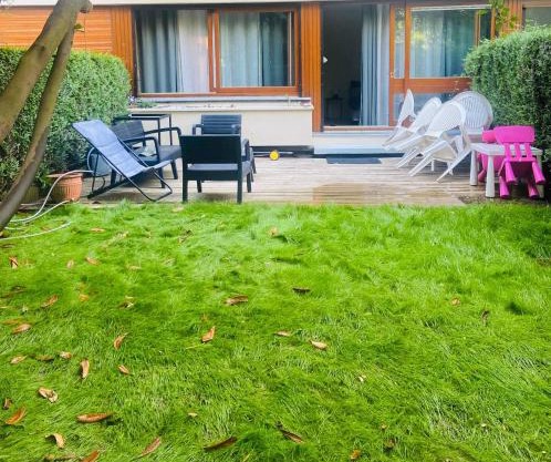 Lovely studio 35 m2 with garden. 2/4 people