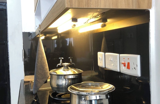 Lovely studio with WiFi in vibrant Nairobi 5 minutes away from JKIA airport.