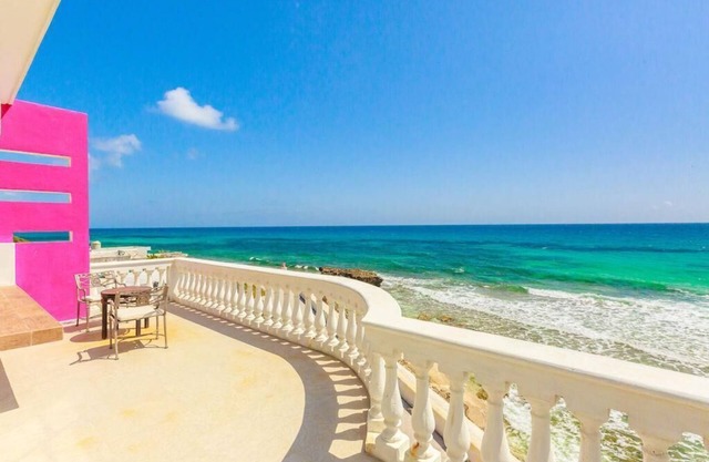 Lovely suite with ocean view balcony