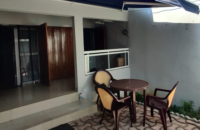 Low villa