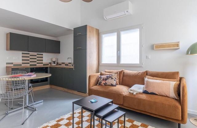 Lucie city lodge - CLERMONT FERRAND