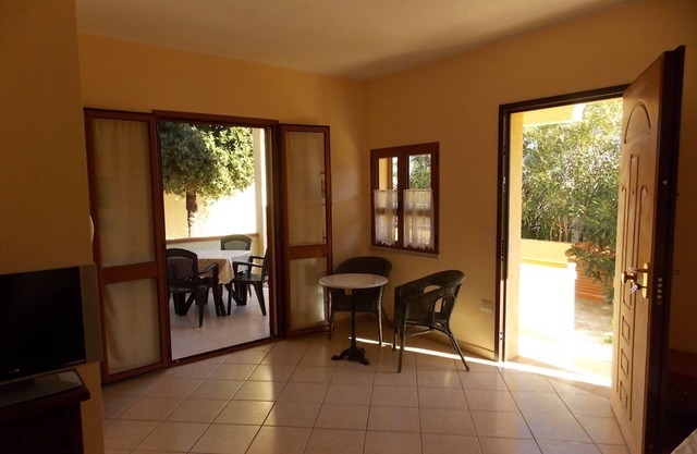 Luigi House Ground Floor 2 Via Renzo Laconi 56
