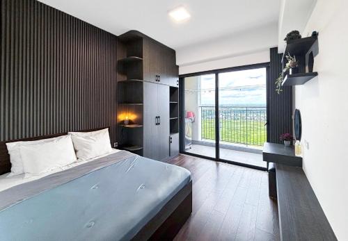 Lumiere Apartment Swanbay