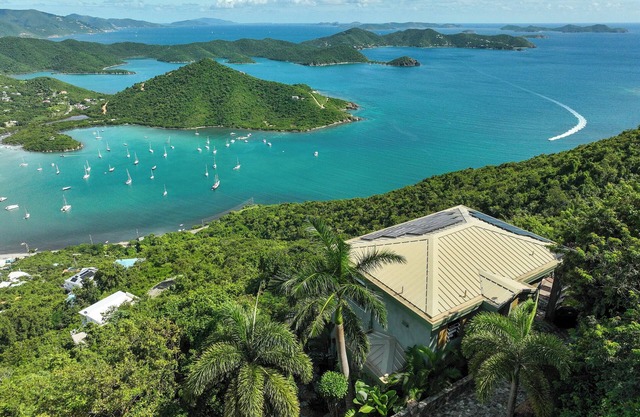 Lunazul Cottage-2BR/2BA, Breathtaking view of BVIs and beyond, Solar/Starlink