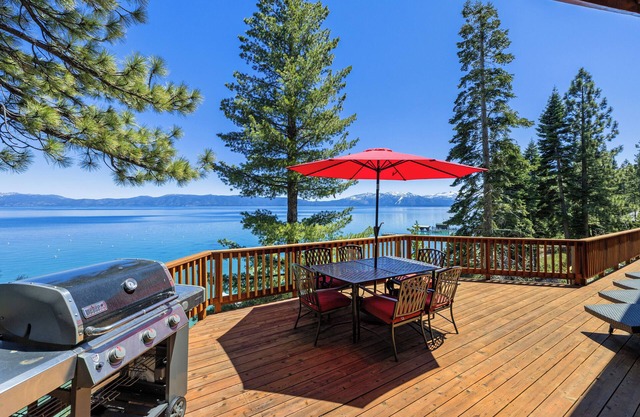 Lux Newly Remodeled Tahoe Lakefront Home with Stunning Views and Chef's Kitchen!