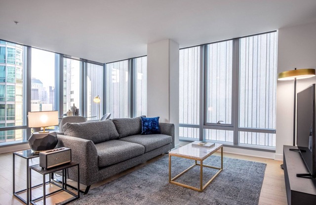 Lux Rincon Hill 2BR w/Gym, Roofdeck, near Bay Bridge, by Blueground