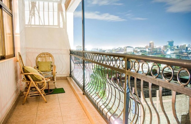Lux Suites Lay Canon Apartments Ngara