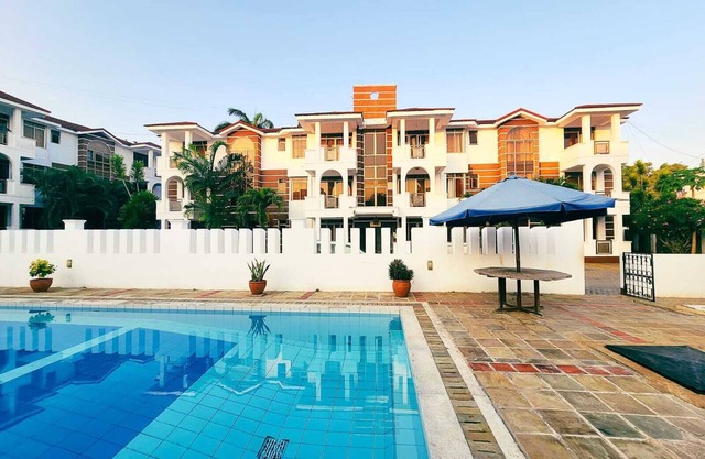 Lux Suites Sebuleni Apartments Nyali