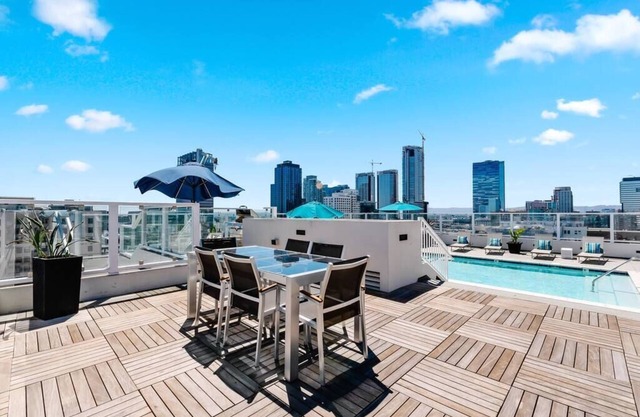 LUX, Trendy, Spacious, DTLA Condo