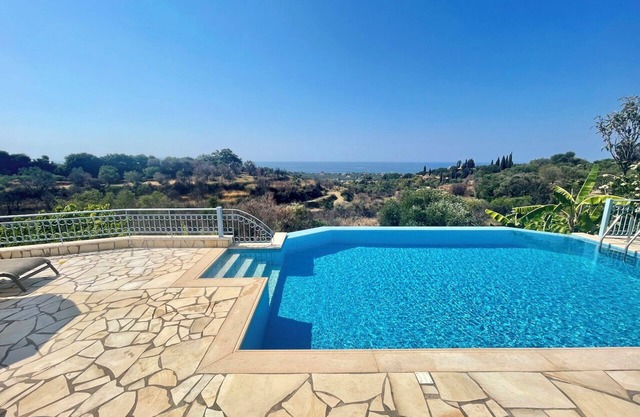 Lux Villa w Sea View + Heated Pool