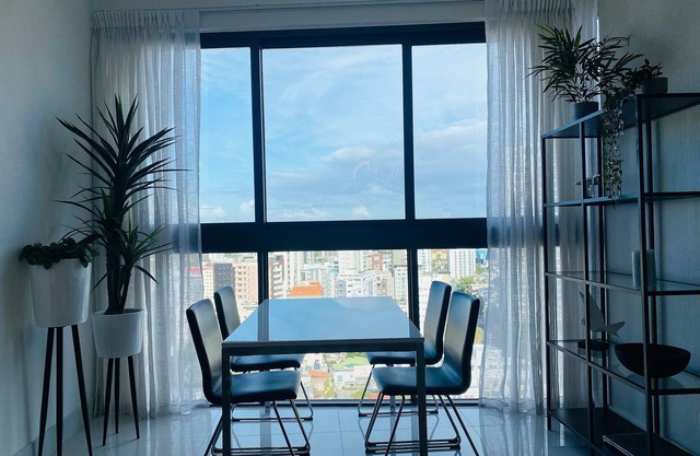 Lux2br*view*pool*Gym*yellowkey