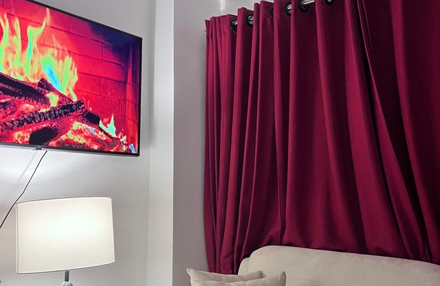 Luxe Nairobi Escape, Walk to Swahili Eats & Mall & 15 minutes drive to Park.