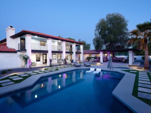 LUXE-Paradise Palace-Heated Pool/Spa-Guest Casita