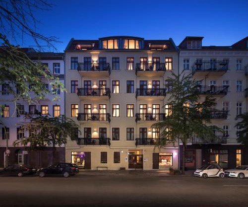 Luxoise Apartments