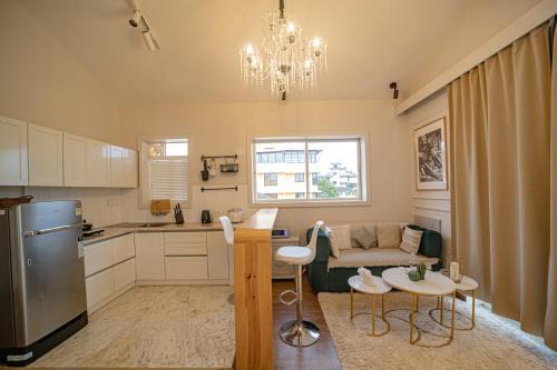 Luxurious 1Bhk Stay