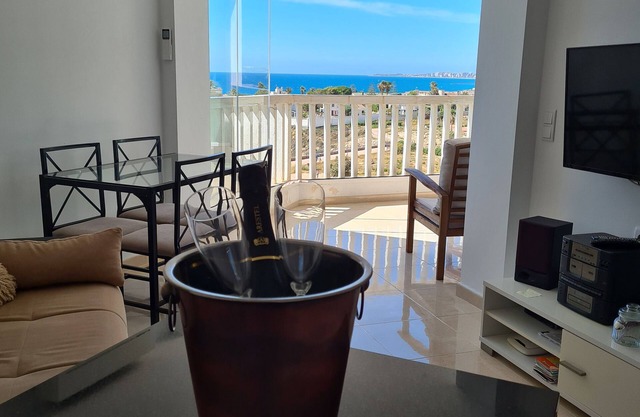 Luxurious 1st Line Top-floor Apartment With Direct Sea Access
