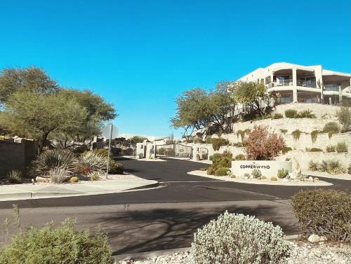 Luxurious 3 BR & 3 BA Condo with Spectacular Views