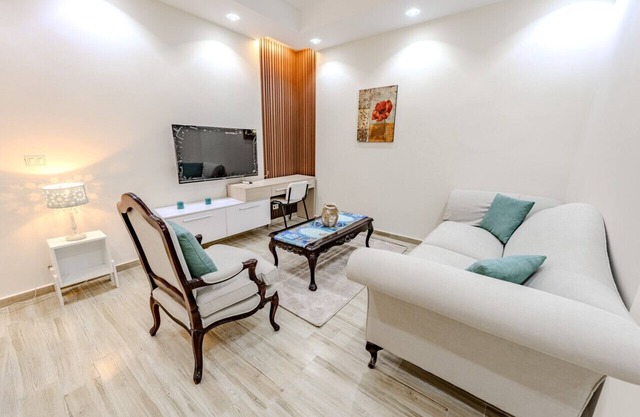 Luxurious 3 BR Golf View Apartment
