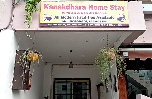 Luxurious 9-bedroom villa with fitness room, WiFi in fabulous Ujjain mahakaal.