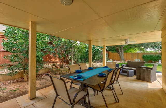 Luxurious Home - Family Game Room/Huge Patio