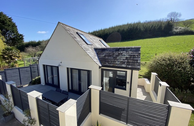 Luxurious home in secluded location with rural views just 5 mins drive to beach