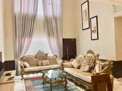 Luxurious life Townhouse