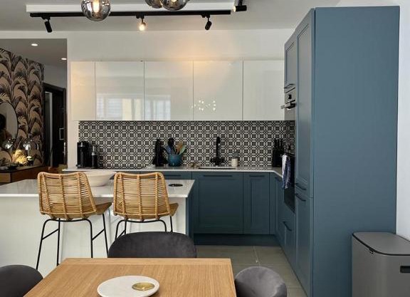 Luxurious Living Apartment Pieta
