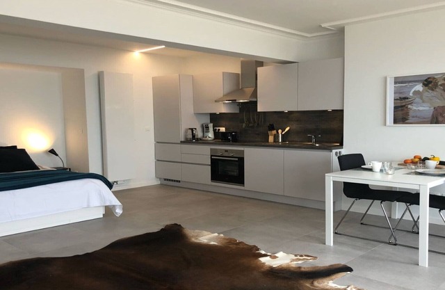 Luxurious, modern & warm seaside loft with great views