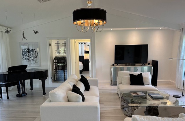 Luxurious Paradise Home, Fully Equipped, 3bed,2.5b