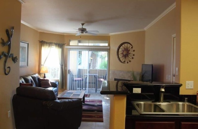 Luxurious Southwestern 1 Bedroom Ground Floor Unit