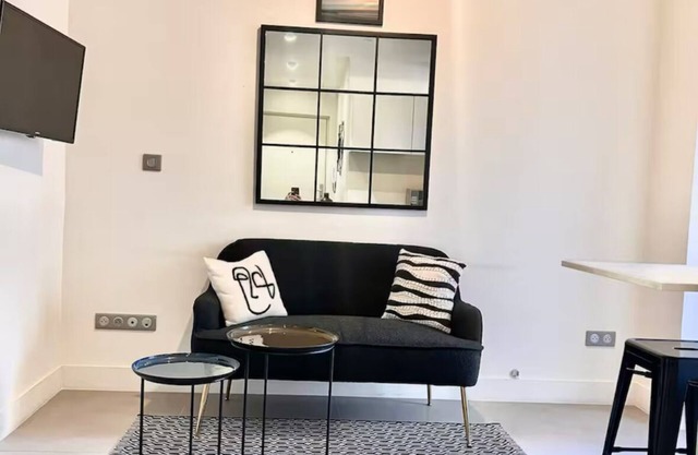 Luxurious Studio w/separate sleeping area