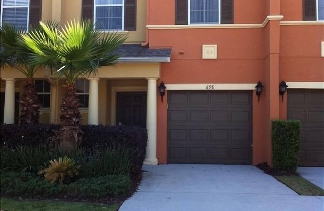 Luxurious & Superb 3bd Reunion Townhome. Close to Disney!