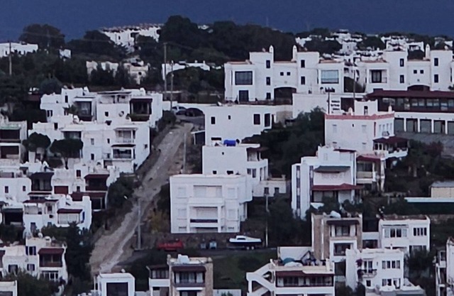 Luxurious Villa: New Ortho Beds, Private Pool, Sea Views, and Modern Amenities