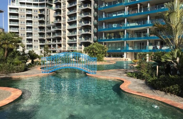 Luxury 1 bed 1 bath with rooftop heated pools