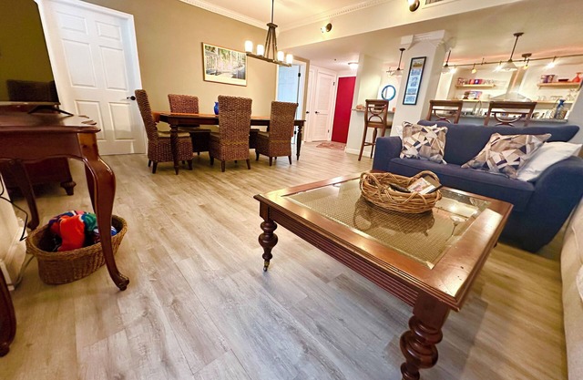 Luxury 2/2 Condo in Historic Gainesville Building - Close to UF and Downtown