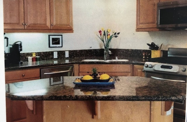 Luxury 2 Bdrm Condo in 55+ Secure Quiet Bldg