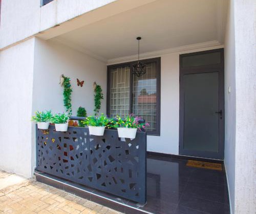 Luxury 2 bedroom Apartment near The Under bridge