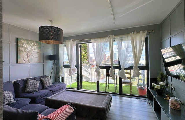 Luxury 2 BR Flat in Canary Wharfnn