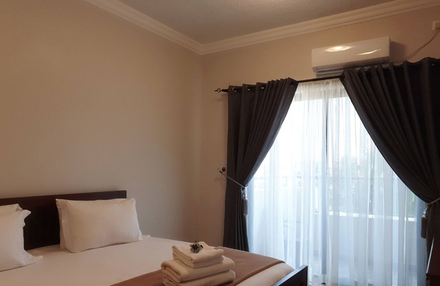Luxury 3 Bedroom Serviced Apt in Prime Locale
