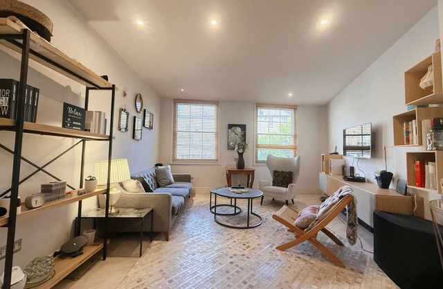 Luxury 3 En-suite BRs house Steps from Pimlico Station
